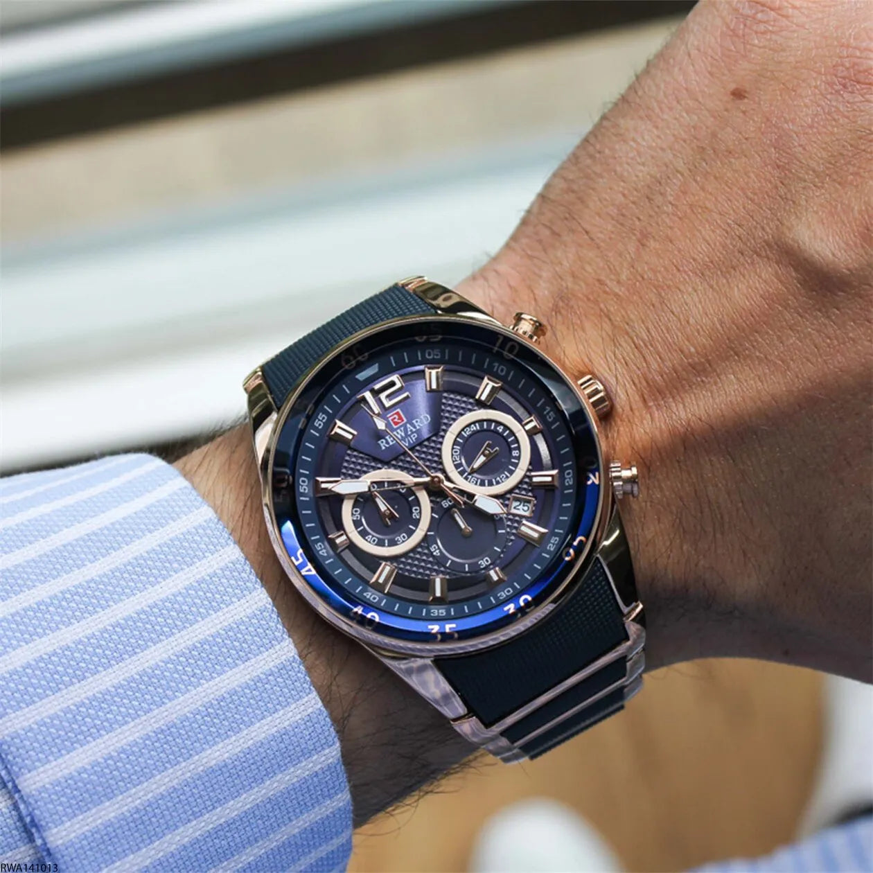 Montre Homme Haut de Gamme en Acier Inoxydable Bleu – Étanche, Chronographe, Quartz, Date